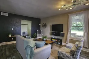Vineyard Location Clean Spacious Family Accommodation 3 Bedroom - Image 5