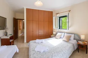 Nikis Country House - Lefkada BnB Private Parking - Image 4
