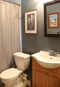 Spacious 2 BR Near Buffalo/Niagara Falls - Image 2