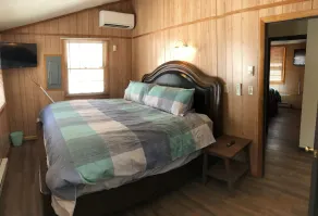 Lake House w/ Pool and King Bed, Fishing - Dogs OK - Image 4