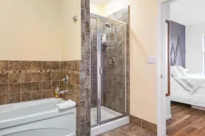 Resort Getaway ! Mtn Creek Ski-In Ski-Out -Pool-Hot Tub-Sauna - Image 3