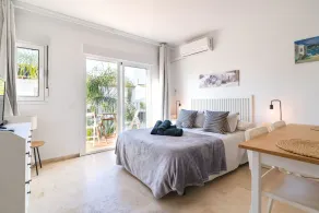Studio Benavista - El Paraiso - Image 4