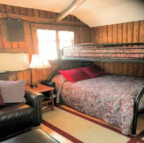 Lake Front Studio Cabin 4 - ATV & Pet Friendly! - Image 4