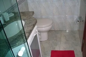 Apartment very well located and furnished - Image 2