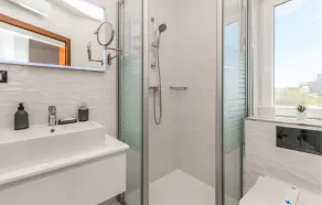 2 Bedroom Cozy Home In Sukosan - Image 3
