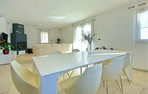 Bella casa con 4 camere da letto a Buie - Image 5