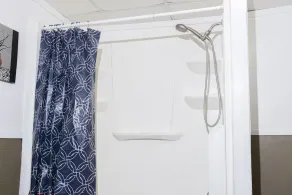 Peaceful Decor crafted Apartment 1 BEDROOM 2 BATHROOMS - Image 5