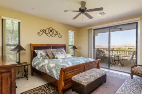Maison de ville de luxe de 2450 pieds carrés avec terrain de golf et vue sur la montagne! - Image 3