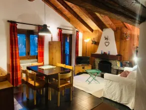 Wood and stone Chalet apartment - Image 4