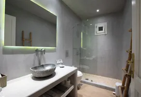 Seethrough Mykonos Suites - Image 4