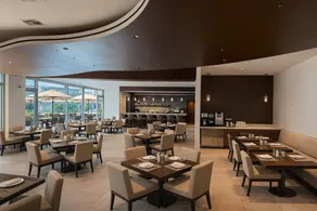 CW Hotel - Image 5
