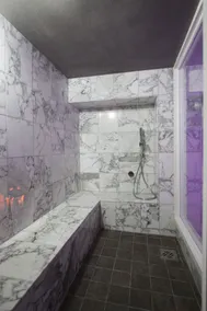 Apartment with pool use, terrace, historical centre, for family - Image 3