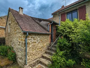 Gemütliches Ferienhaus mit beheiztem Pool, Garten & Nähe zu Sehenswürdigkeiten - Image 1