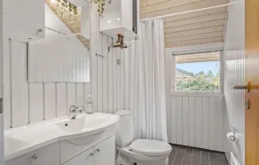 Cozy home in Fårvang with WiFi - Image 2