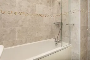 Nottingham Top Serviced Home - Image 2