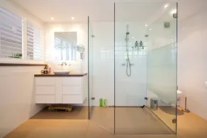 Northern Beaches beachfront house - reduced June 26 rates available ! - Image 3