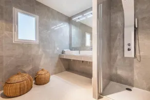 Royal Tiki Lodges - Chambres d'hôtes avec Piscine chauffée & SPA - Image 2