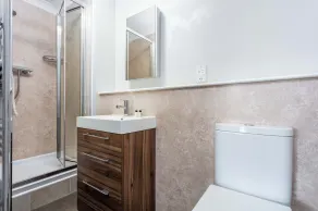 Carrick Retreat - Donnini Apartments - Image 4