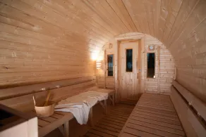 Small romantic apartment with sauna, garden, pool - Image 4