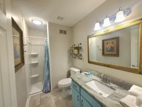 Beautiful 3 Bedroom BEACHFRONT Condo (F3) - Sleeps 10 - Image 3