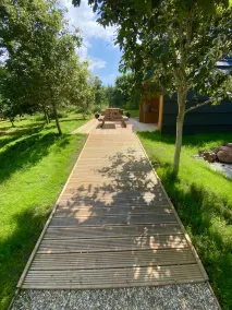 Wild Luxury Bluebell Glamping Pod with Wood Fired Hot Tub in quiet rural setting - Image 4