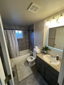 The Crown 👑 Cottage With a HOT TUB and A Fully Fenced Backyard - Image 3