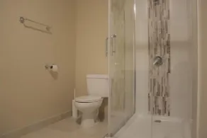 Kingston Apartment at Tres Vista - Image 4