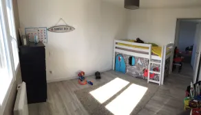 Grande maison moderne + piscine chauffée de juin à mi septembre - Image 2