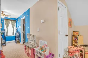 Carolina Cottage - Sleeps 11 - 20 mins to Raleigh - Game/Movie Room w/Projector! - Image 5
