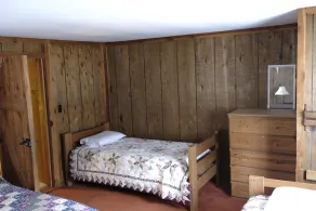 Rustic Valley Cottage - Image 3