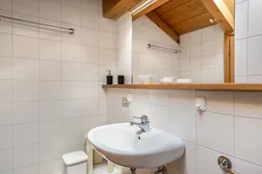 Apartamento 'Appartamento Cinzia' con vistas a la montaña - Image 4
