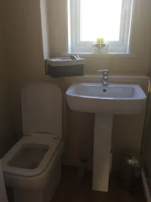 Comfortable family home - Image 2