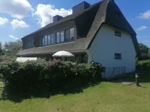 Cosy, nicely furnished apartment with spacious sunny terrace - Image 4