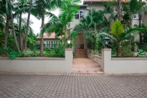 Le chalet à la maison d'hôtes du frère, Durban Nord - Image 5
