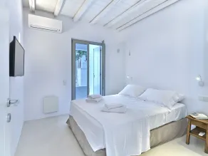 Lavender is a cozy and spacious apartment - Image 4