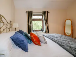 Camellia Cottage - Image 5