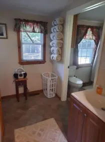 Cozy Country small two bedroom home. - Image 4