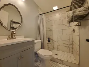 Completely remodeled 1940's farmhouse with Gorgeous pond views!! - Image 4