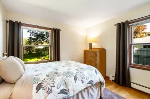 Three bedroom | 2 Bath Ranch Home Steps Away from the Water - Image 5
