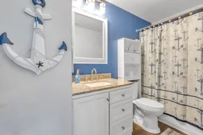 2Bd/1Ba, Lake/Riverview Condo; discounts for longer stays - Image 3