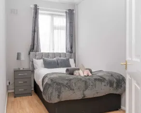 Lovely 2 Bedroom Home Coventry - Image 5