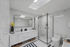 Luxury Adobe Townhouse w/Complimentary Breakfast - Image 3