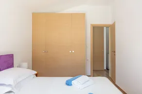 Sea views, short drive to the beach and shops! - Image 5
