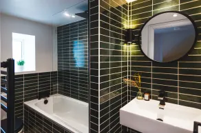 Cosy Cottage | 3 Bedrooms | Beautiful & Modern - Sleeps 6 | 20% Weekly Discount - Image 2