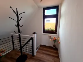 Newly renovated vacation home with large garden and terrace - Image 2