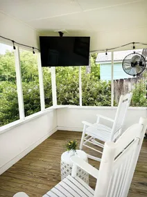 Bay La Launch: Two Bed / One Bath House - Image 2