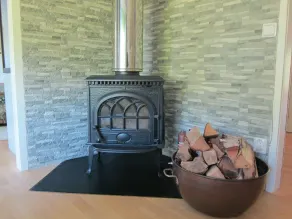 Großzügiges Ferienhaus  in unmittelbarer Wassernähe in Småland - Image 3