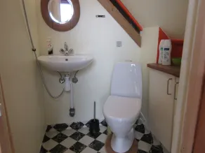 40m2 lägenhet på 1: a våningen med egen ingång nära Sillerslev hamn och strand. Wi-fi - Image 2