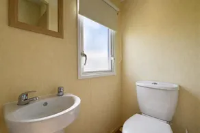 Modern 6 Berth Caravan At Sand Le Mere Park, Yorkshire Ref 71002D - Image 5