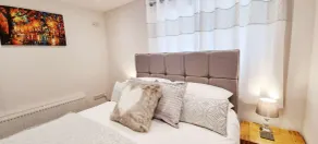 Beautifully  Presented One Bedroom Romantic Home & Private Hot Tub. - Image 4
